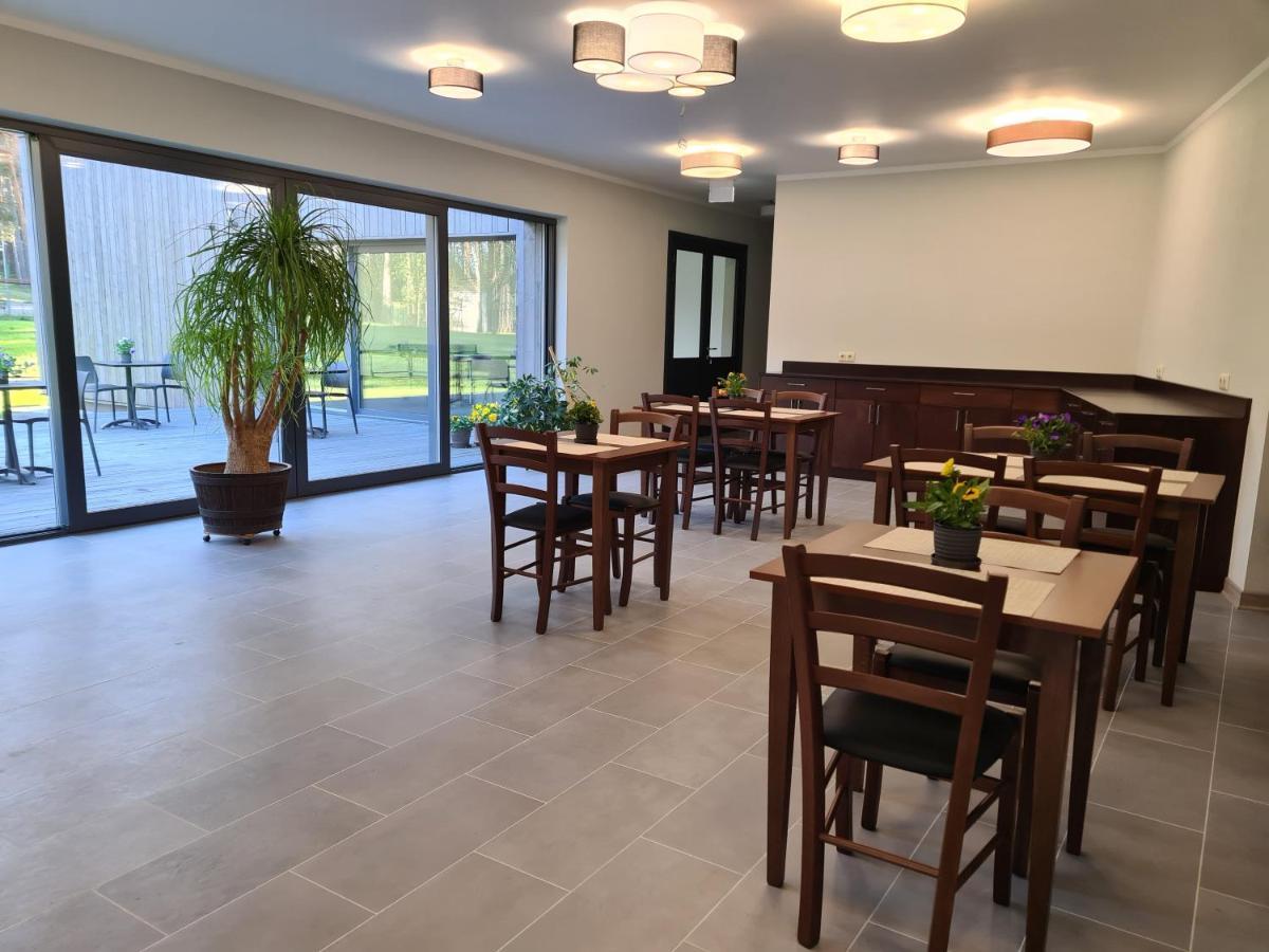 Viesu Nams Upe Hotel Roja Kültér fotó